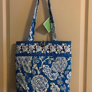 Vera Bradley Tote 13x14 Blue Lagoon Print Three Inside Pockets 12" Handles NWT